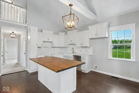 4450 W 300 N Fairland IN 46126