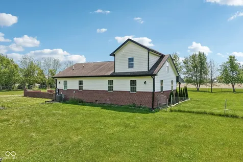 4450 W 300 N Fairland IN 46126