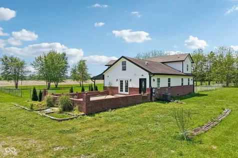 4450 W 300 N Fairland IN 46126