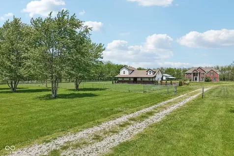 4450 W 300 N Fairland IN 46126