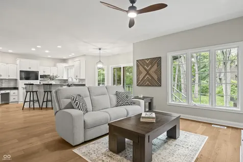 8956 Admirals Bay Drive Indianapolis IN 46236