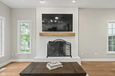 8956 Admirals Bay Drive Indianapolis IN 46236