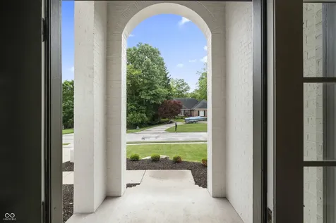 8956 Admirals Bay Drive Indianapolis IN 46236
