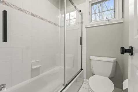8956 Admirals Bay Drive Indianapolis IN 46236