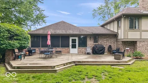 7018 Creekwood Estates Brownsburg IN 46112