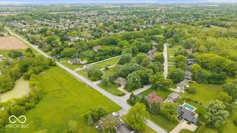 7018 Creekwood Estates Brownsburg IN 46112