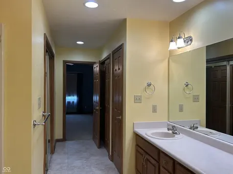 4964 W Cedar Cove Drive New Palestine IN 46163