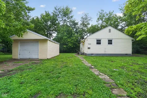 7402 E 46th Street Indianapolis IN 46226