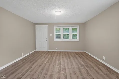 7402 E 46th Street Indianapolis IN 46226
