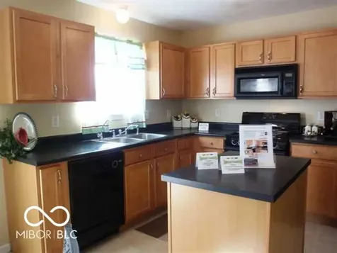 5567 Washington Avenue Bargersville IN 46106