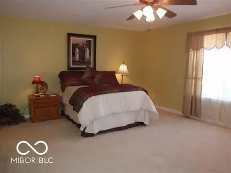 5567 Washington Avenue Bargersville IN 46106