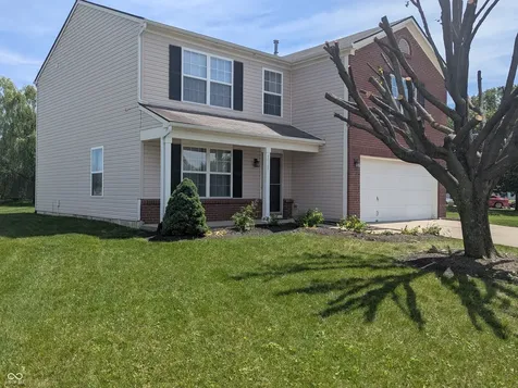 5567 Washington Avenue Bargersville IN 46106