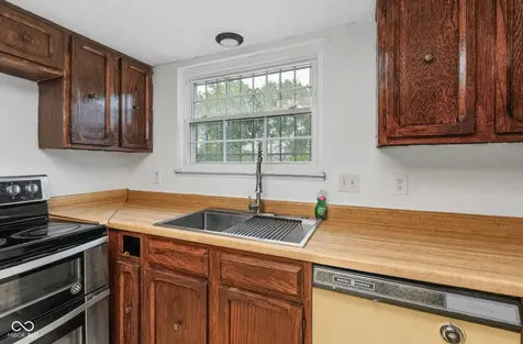 3333 Acacia Drive Indianapolis IN 46214