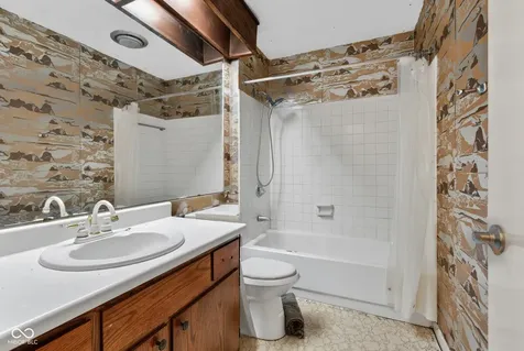 3333 Acacia Drive Indianapolis IN 46214