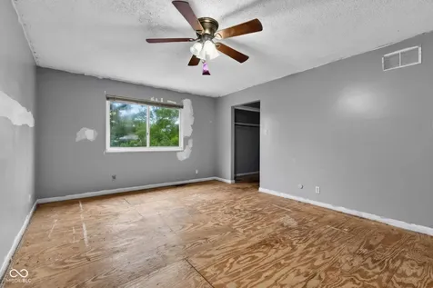 3333 Acacia Drive Indianapolis IN 46214