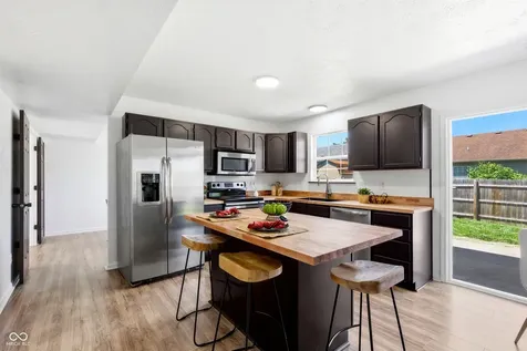 6420 Meadowfield Drive Indianapolis IN 46235