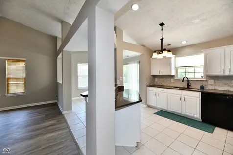 10726 Oriole Court Indianapolis IN 46231
