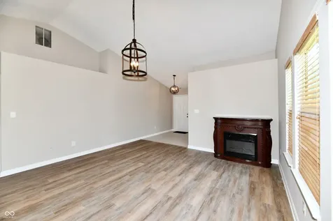 10726 Oriole Court Indianapolis IN 46231
