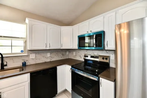 10726 Oriole Court Indianapolis IN 46231
