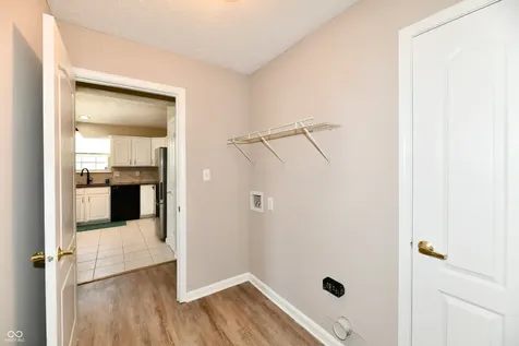 10726 Oriole Court Indianapolis IN 46231