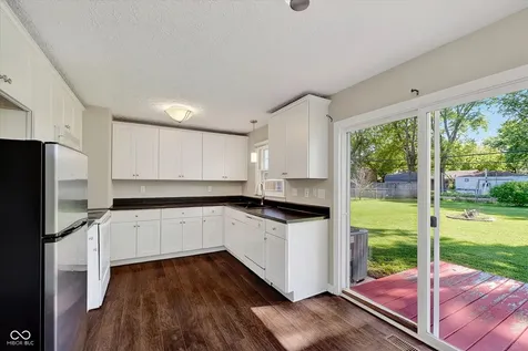 725 Howard Road Greenwood IN 46142