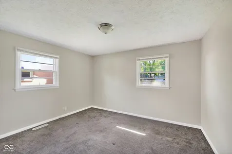 725 Howard Road Greenwood IN 46142