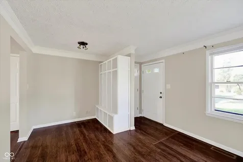 725 Howard Road Greenwood IN 46142
