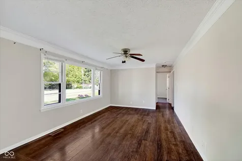 725 Howard Road Greenwood IN 46142