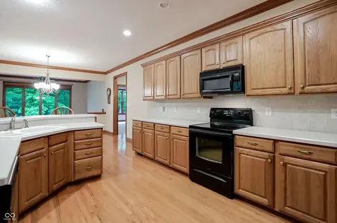4380 Nottinghill Drive Avon IN 46123