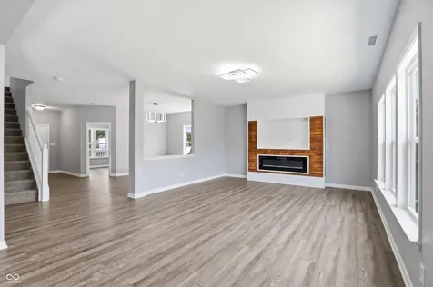 8324 Fieldfare Way Indianapolis IN 46237