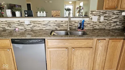 6192 N Woodhaven Drive Mccordsville IN 46055