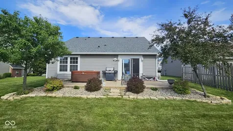 6192 N Woodhaven Drive Mccordsville IN 46055