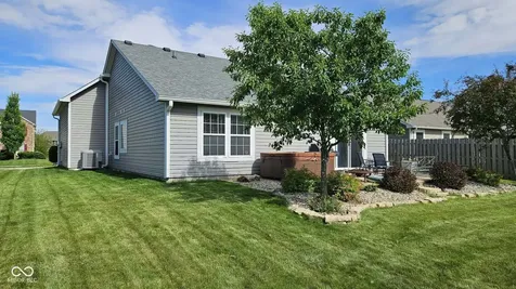6192 N Woodhaven Drive Mccordsville IN 46055