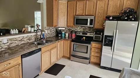 6192 N Woodhaven Drive Mccordsville IN 46055