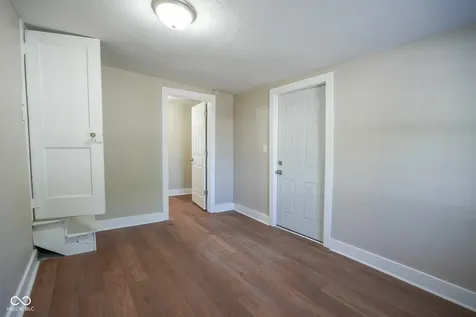 1807 E 18th Street Anderson IN 46016