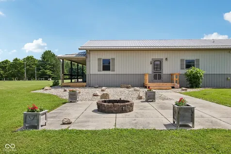6070 E County Road 200 N Avon IN 46123