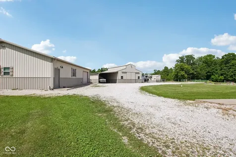 6070 E County Road 200 N Avon IN 46123