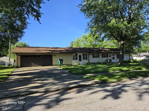 423 W Janet Drive Brownsburg IN 46112