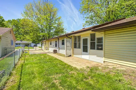 423 W Janet Drive Brownsburg IN 46112