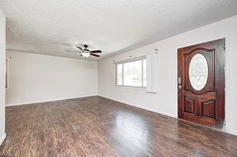 423 W Janet Drive Brownsburg IN 46112