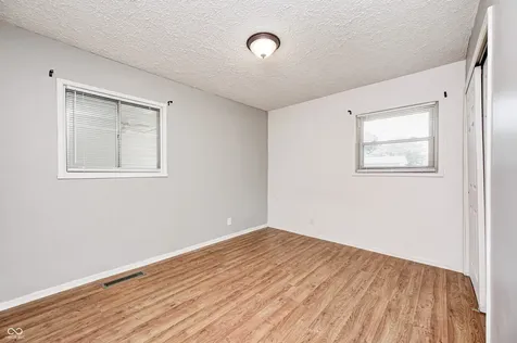 423 W Janet Drive Brownsburg IN 46112