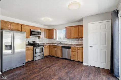 2410 S Brandywine Lane Greenfield IN 46140