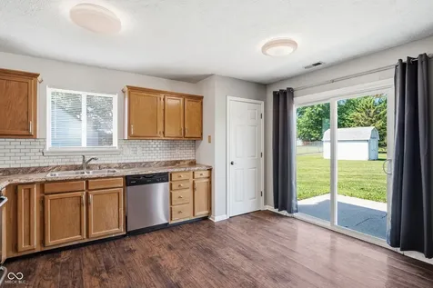 2410 S Brandywine Lane Greenfield IN 46140