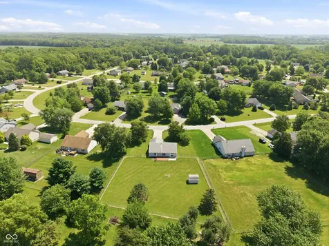 2410 S Brandywine Lane Greenfield IN 46140
