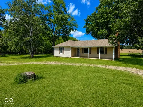 1878 W Lake Hideaway Road Kingman IN 47952