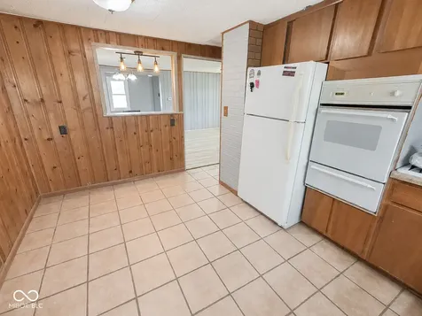 1878 W Lake Hideaway Road Kingman IN 47952