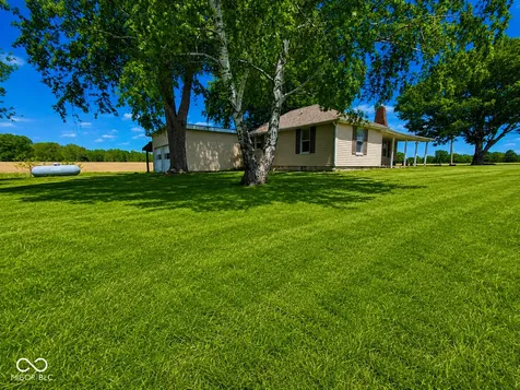 1878 W Lake Hideaway Road Kingman IN 47952