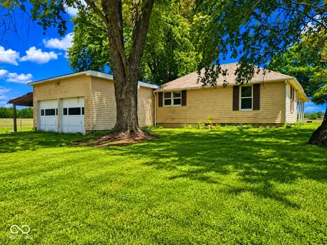 1878 W Lake Hideaway Road Kingman IN 47952