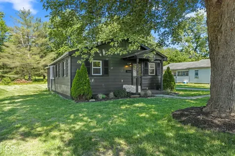 4986 Adkins Street Columbus IN 47201