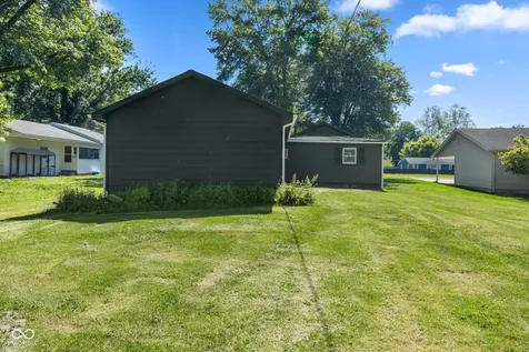 4986 Adkins Street Columbus IN 47201